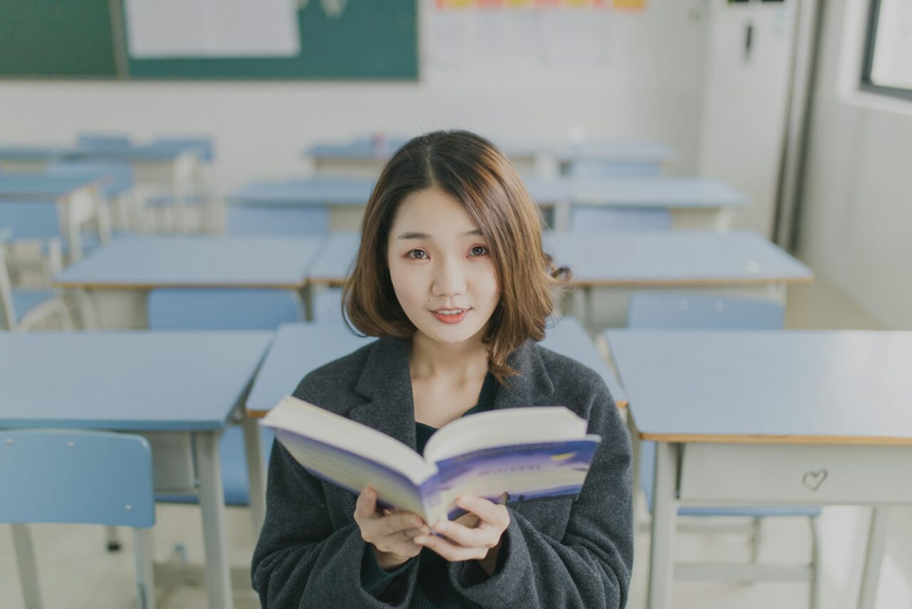 【悪用厳禁】なぜ、あなたの話は“聞いてもらえない”のか？相手を虜にする「ティーザー話法」の心理学