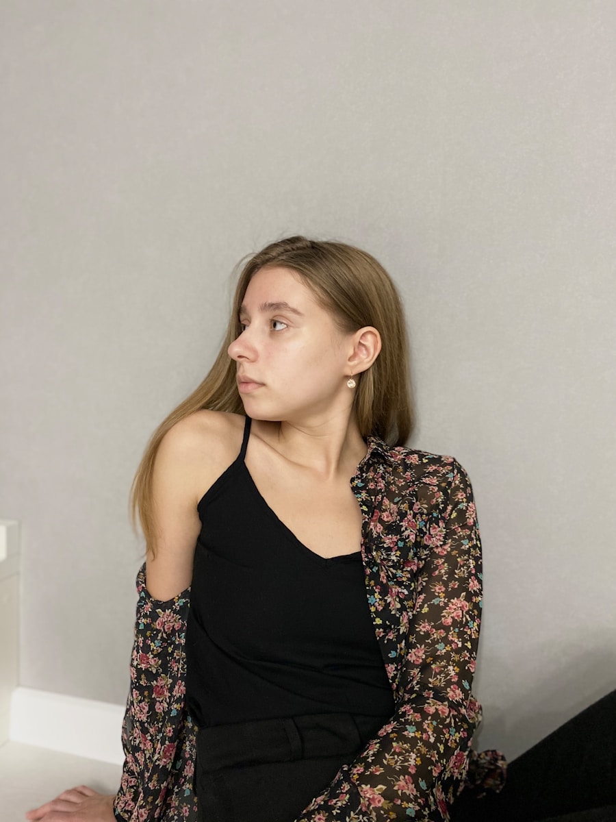 【褒められるのが苦手なあなたへ】「私は詐欺師だ」と怯える心理、インポスター症候群の正体と、自信を取り戻す3つのステップ